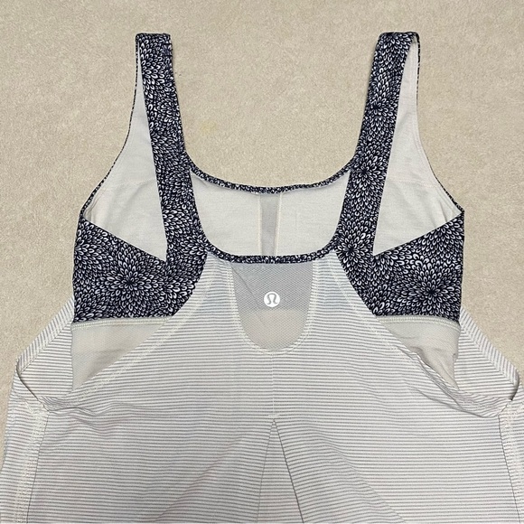 Lululemon Tank Top Women’s Size 6 Run Times Tank Top Heathered Ghost - Picture 4 of 11
